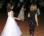 DSCN2394.JPG
Kids dancing!