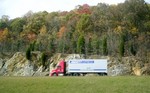DSCN2735.JPG
Fall foliage, rock outcrop, and a truck (TN)
